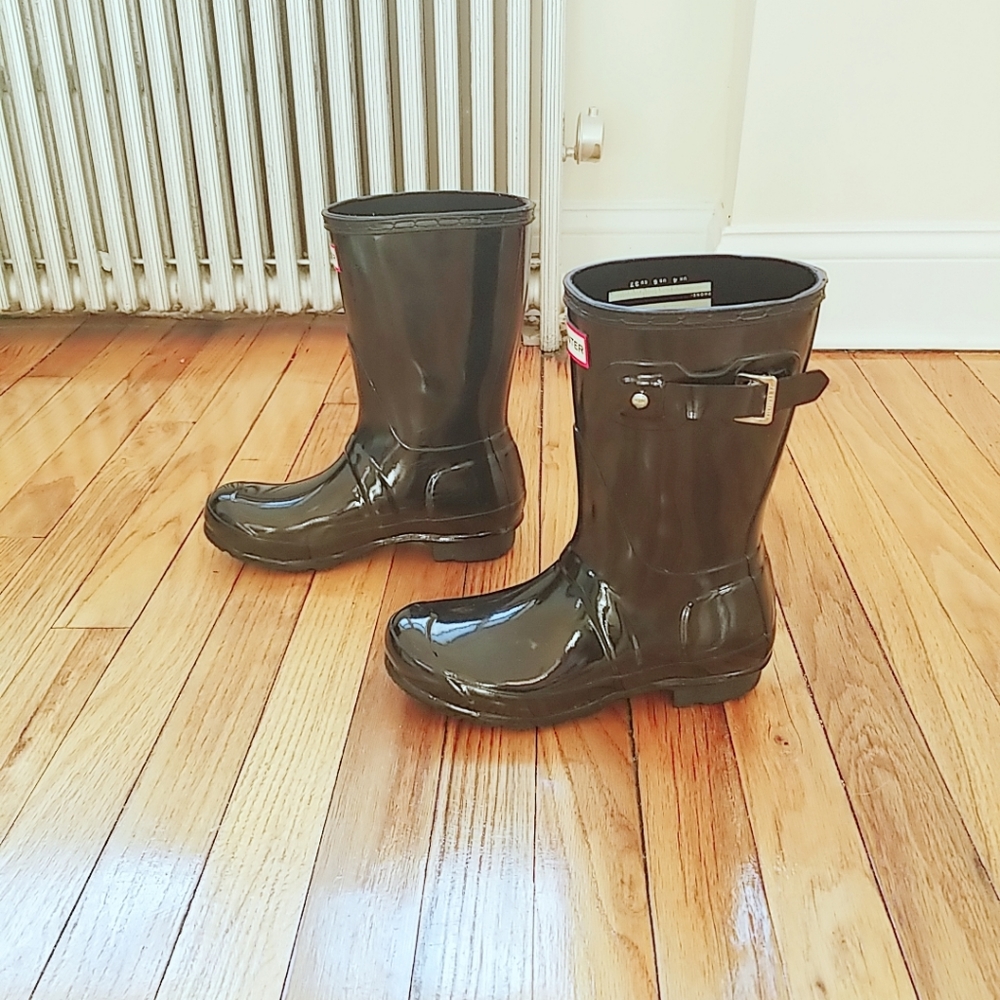 Hunter Women's Dark Blue Short Rain Boots - Picture 2 of 5